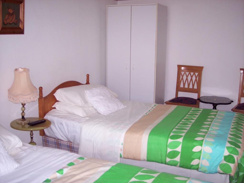 Butterfly Guest House Cheadle  Pokój zdjęcie